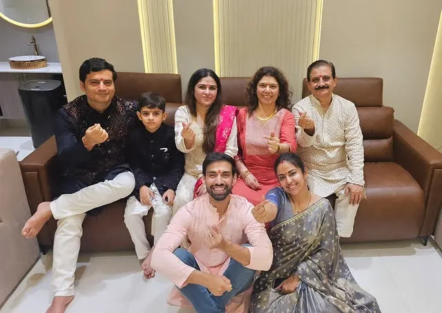 Milind Chandwani Family