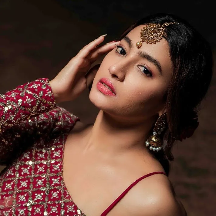 Ramola Kannadathi Biography