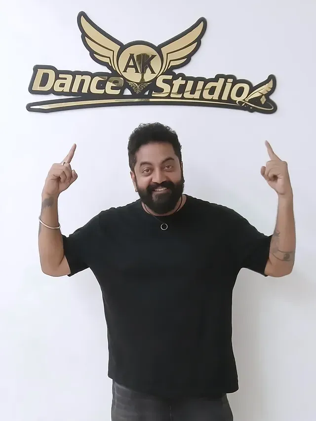 Robert Master Biography